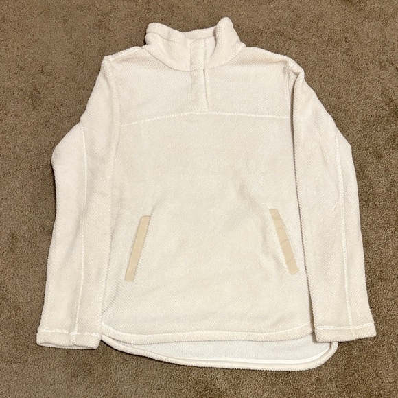 Jackets & Blazers - Cozy White Pullover Sweater